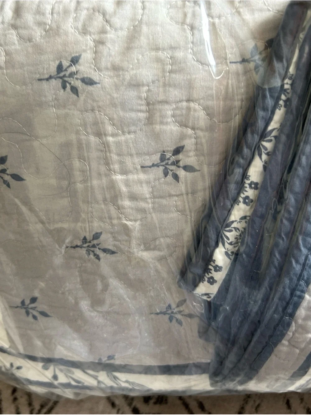 Reversible Floral and Stripe Quilt Set in Blue and White